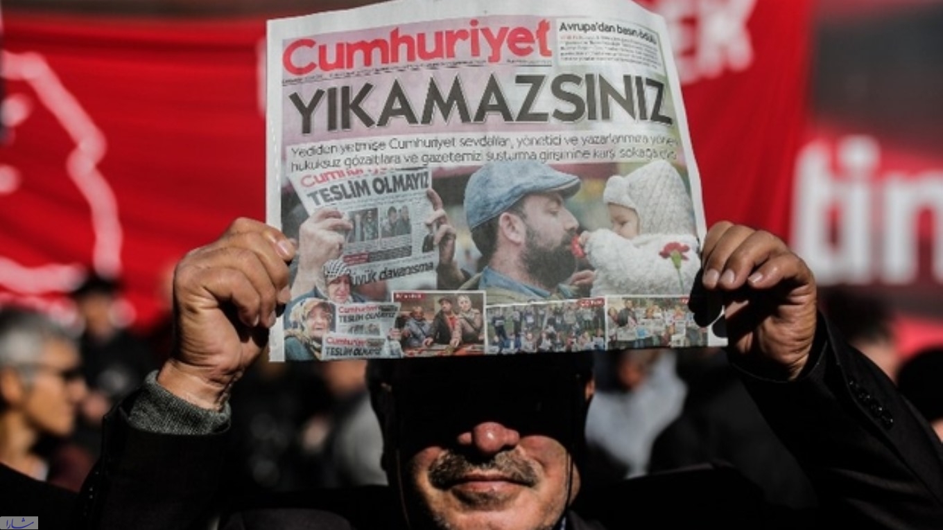 استانبول: ادامه بازداشت پنج روزنامه‌نگار ترک