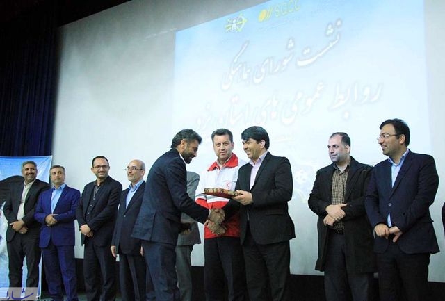 تجلیل از روابط عمومی اداره کل ورزش و جوانان به عنوان روابط عمومی برتر استان یزد