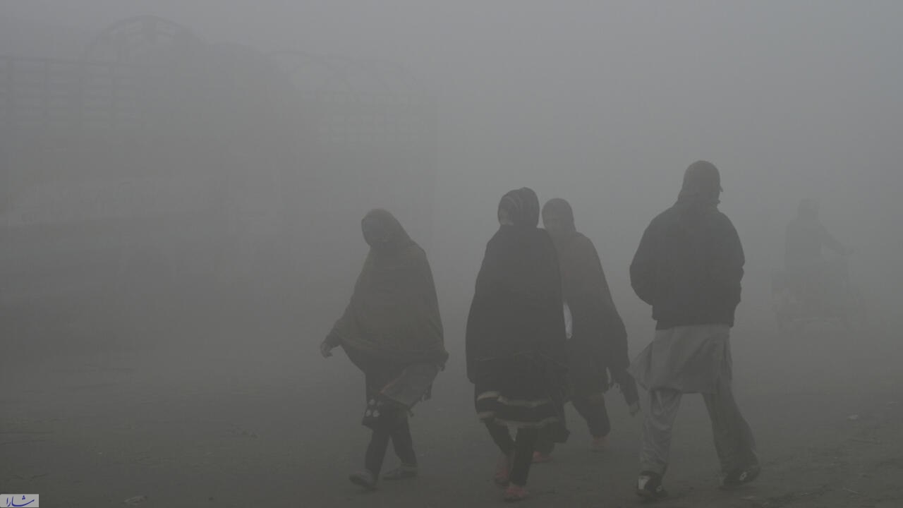 پاکستان از باران مصنوعی برای مبارزه با مه دود استفاده می‌کند
